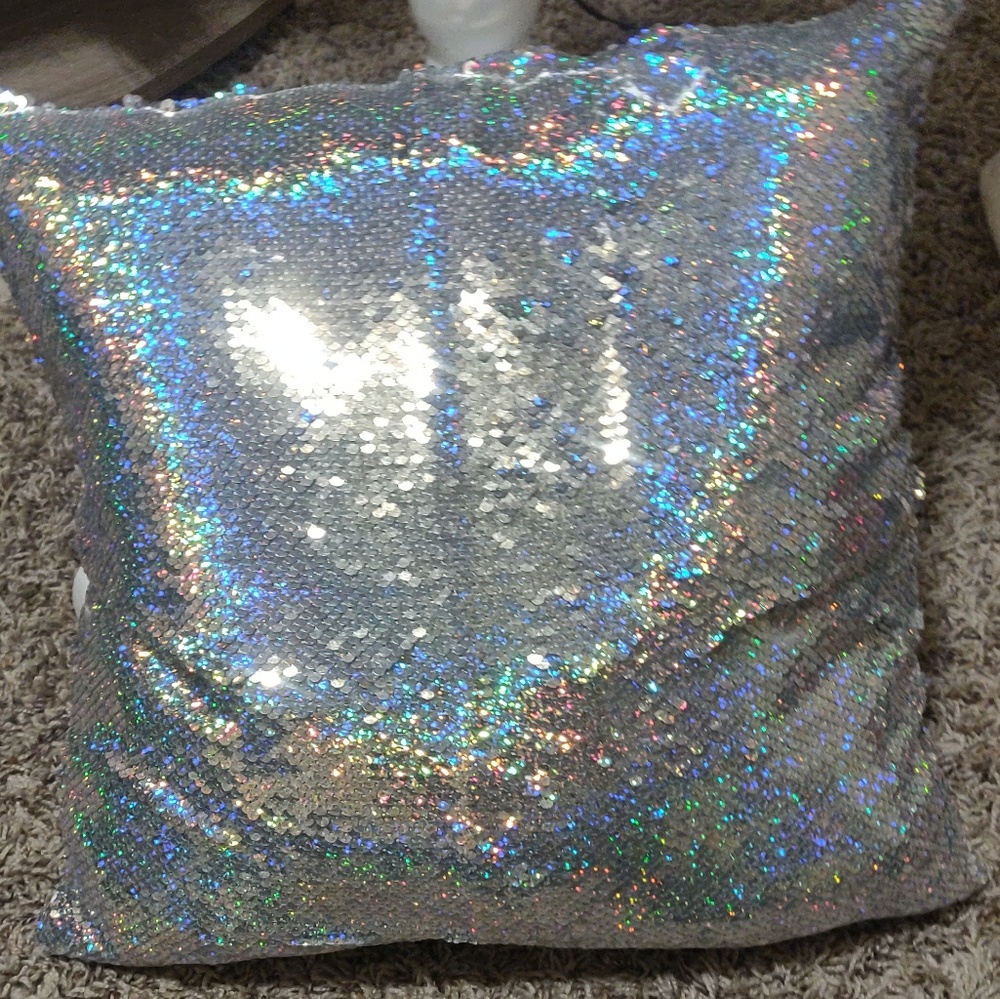 HOLO sequin Pillows x 2 *NEW/UNUSED*